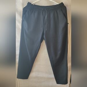 Nike Unlimited Men's Size S